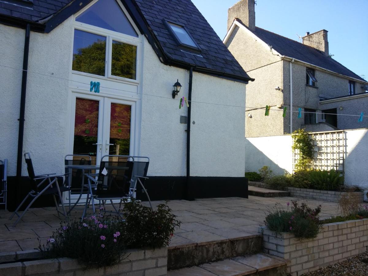 The Old School Caeathro, Snowdon, Eryri And Yr Wydffa Cottages Карнарвон Екстер'єр фото